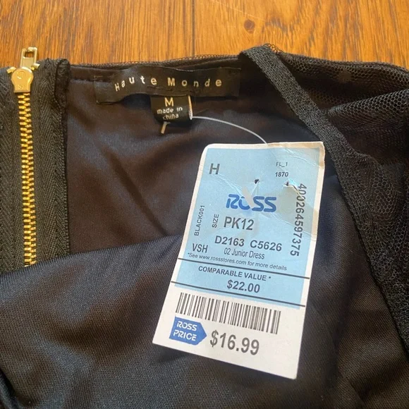 Haute Monde Black Ruched Long Sleeve Dress - Picture 4 of 6